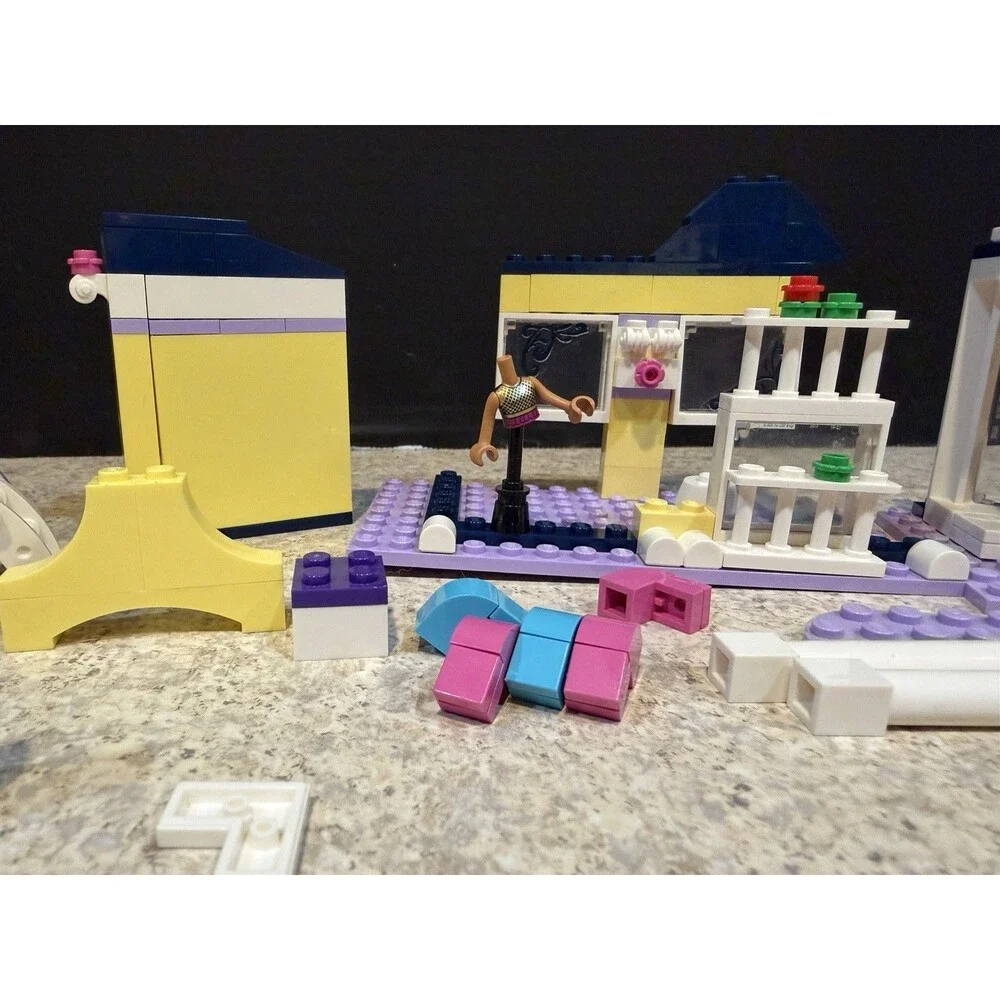 LEGO Friends Heartlake Shopping Mall 41058 — fashion boutique section parts - Picture 3 of 6